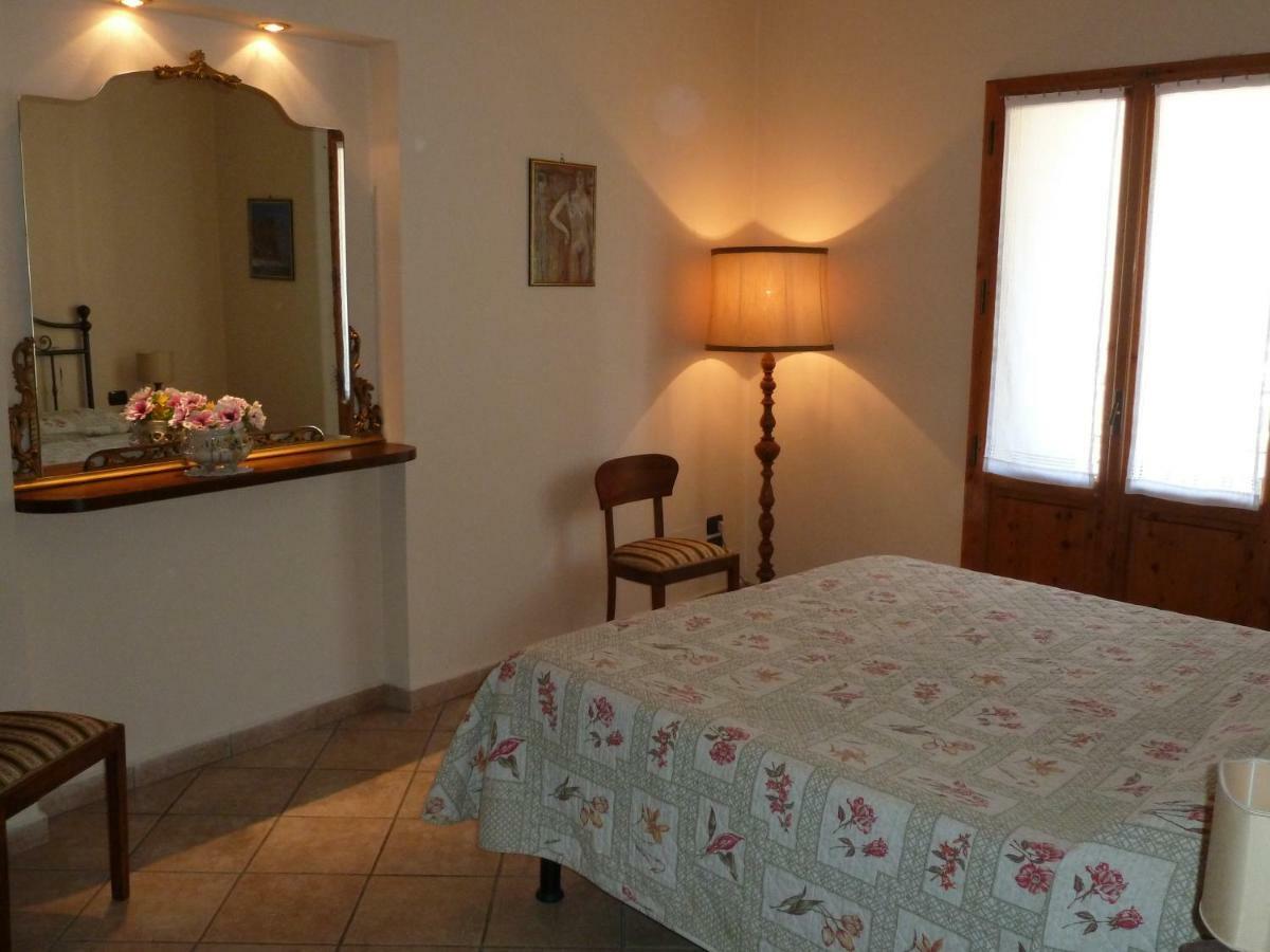 La Casina Appartamento Nel Cuore Di Greve In Chianti Luaran gambar
