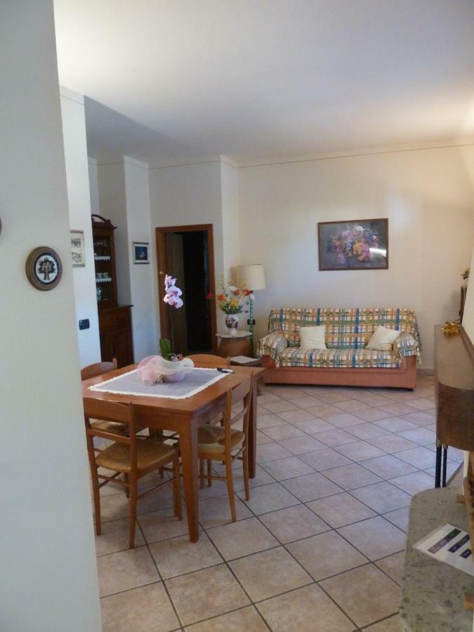 La Casina Appartamento Nel Cuore Di Greve In Chianti Luaran gambar
